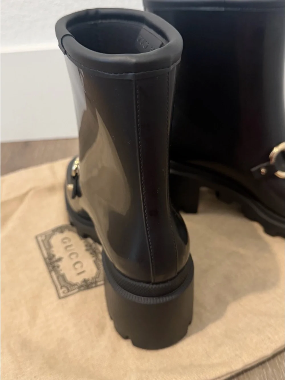 Gucci Black Glossy Rubber Horsebit Chunky Ankle Boots - Picture 3 of 5